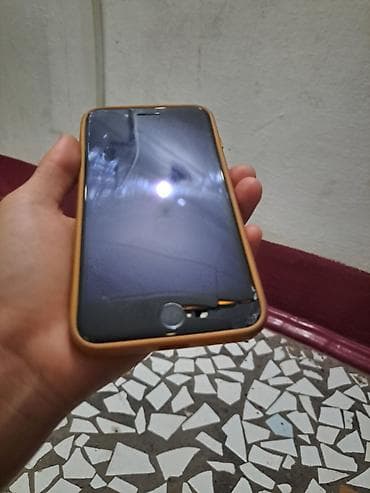 phone 8: IPhone 8 Plus, 64 ГБ, Черный, Чехол — 3