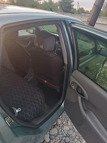 купить даф в рассрочку: Ford Focus: 2004 г., Автомат, Бензин, Седан — 6