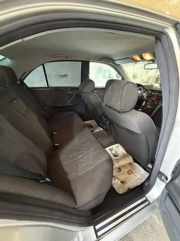 бак бенза: Mercedes-Benz E-Class: 2001 г., 2 л, Механика, Бензин, Седан — 10