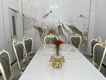 office table: Стол со стульями. Состояние ка новое. Судья 10 штук новые. Продаем — 2