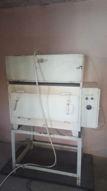 шкаф металлический для документов: Промышленная печь/термическая камера на металлической стойке. - Тип — 1