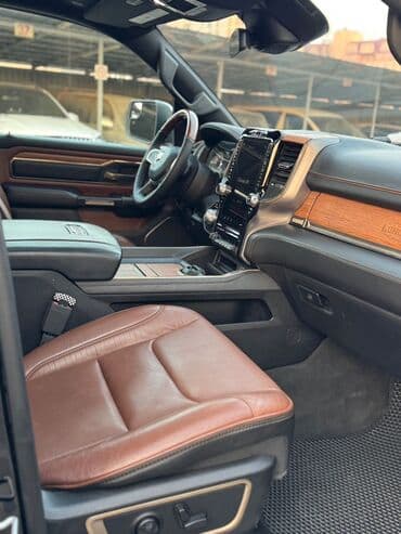 Dodge: Dodge Ram: 2019 г., 5.7 л, Автомат, Бензин, Жол тандабас — 2