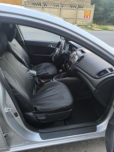 Kia Cerato: 2011 г., 1.6 л, Автомат, Бензин, Седан — 8