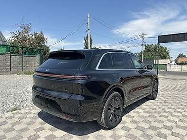 byd e9: Lixiang L6: 2025 г., Робот, Гибрид, Кроссовер — 4