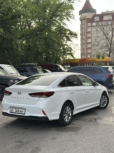 mazda 2: Hyundai Sonata: 2019 г., 2 л, Автомат, Газ, Седан — 2