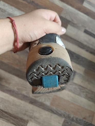 Детские кроссовки с колёсиками (Heelys-тип) — два варианта размеры у at lalafo.kg Детские кроссовки с колёсиками (Heelys-тип) — два варианта размеры у