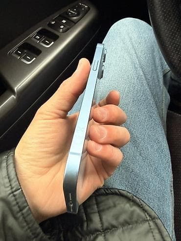 aifon 13: IPhone 13, Голубой — 4