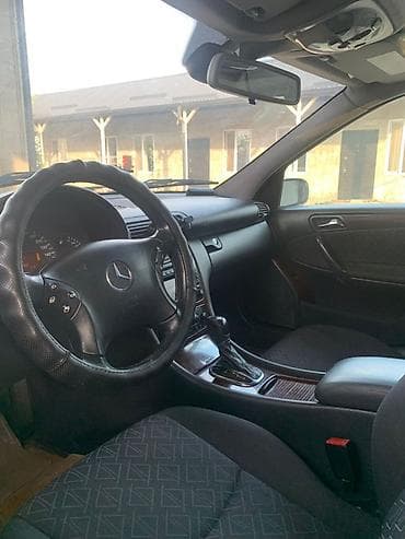 Продажа авто: Mercedes-Benz C-Class: 2001 г., 2.6 л, Автомат, Бензин, Седан — 4