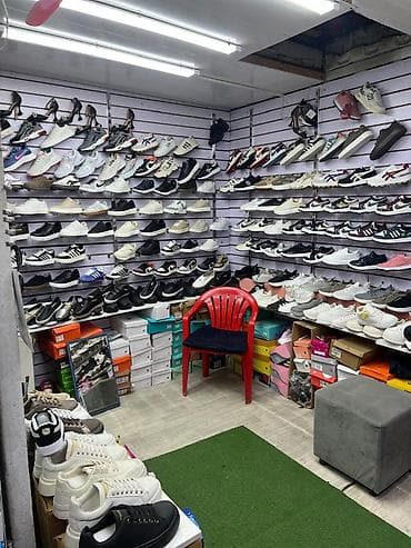 тез арада: Срочно продаю контейнер рынок дордой обувной ряд оберон — 3