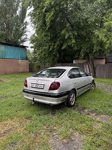Транспорт: Toyota Avensis: 1998 г., 2 л, Механика, Дизель, Хэтчбэк — 4