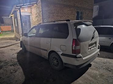 Mitsubishi Chariot: 1998 г., 2.4 л, Автомат, Бензин, Универсал