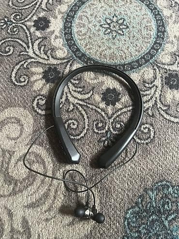 Аудиотехника: Bluetooth-наушники с огибающей шейной дужкой (формат neckband) - Тип — 3