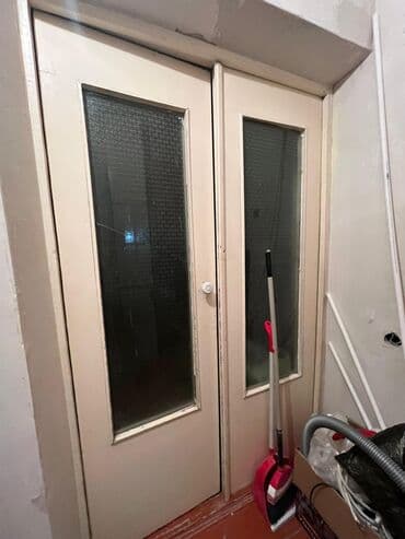 Ролл двери, Жалюзи двери: Межкомнатная дверь, Б/у, Глухие, Деревянная, Распашная, цвет - Белый — 3