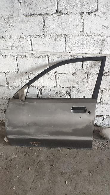 mazda 623: Дверь Комплект Mazda — 1