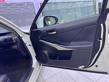 mersedes e63: Lexus IS: 2018 г., 2 л, Автомат, Бензин, Седан — 10