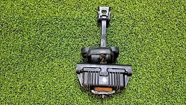 philips xenium w732: Ограничитель двери Е70 7 141 024 Год 2008 В отличном состоянии — 4