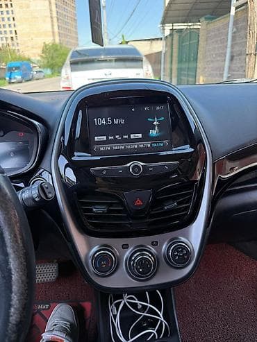 сиденье на спарк: Chevrolet Spark: 2016 г., 0.1 л, Автомат, Бензин, Хэтчбэк — 4