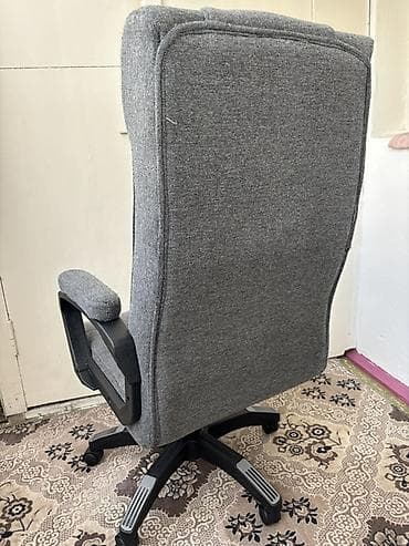 кресло кожа: Офисное кресло, С колесиками, цвет - Серый — 2