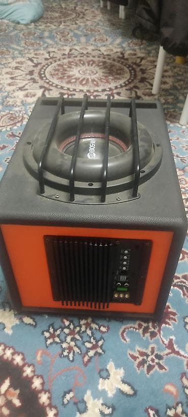 ручной кран: САБВУФЕР БОСС МИНИ ВИЛИТ ПРЯМ УШИ ЗАКЛАДЫВАЕТ — 4