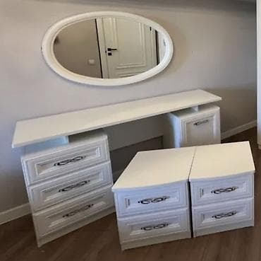 зеркало для шкафа: СРОЧНО! 85т.с. РОССИЯ. 1). 5дв шкаф + 2). Туалетный столик+ 3) — 3