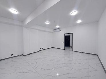 продажа офиса в бизнес центре: Аренда офисов, 180 м², В бизнес центре, С видом на горы, 1 линия, С отдельной кухней — 2