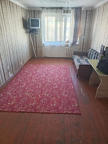 комната берем: 18 м², С мебелью — 2