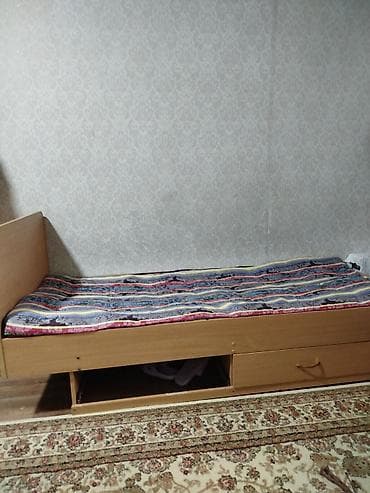 мать одиночка: Даром 1 местный кровать . Состояние на фото — 3
