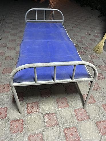 bunk bed: Односпальная кровать, С матрасом, длина - 200 см — 2
