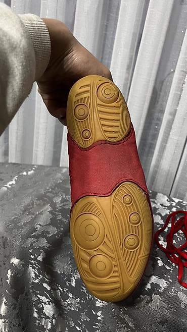 Босоножки, сандалии, шлепанцы: Борцовки BIGSER оригинал Состояние:Б/У Не где не порвано Покупал за — 6