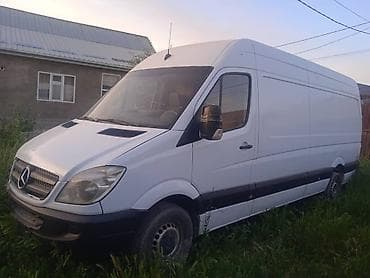 i bus: Легкий грузовик, Mercedes-Benz — 1