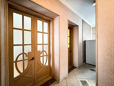 квартира надо: 3 комнаты, 64 м², Сталинка, 2 этаж — 4