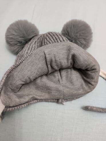 шапка с бубоном детская: Зимняя шапка б/у в хорошем состоянии, для малыша на возраст от 8 — 3