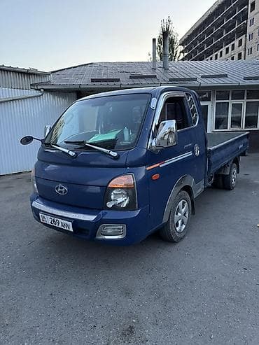 Hyundai Porter II — компактный бортовой грузовик - Кузов: бортовая at lalafo.kg Hyundai Porter II — компактный бортовой грузовик - Кузов: бортовая