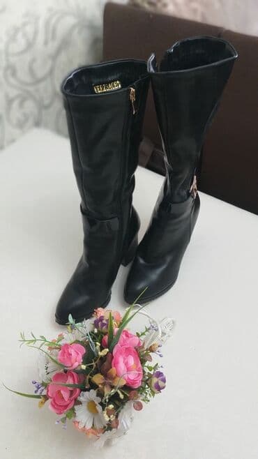 оптом ботинки: Сапоги зима новые 2200с размер 37,37.5 — 5