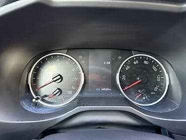 авто крепеж: Toyota RAV4: 2020 г., 2.5 л, Бензин — 7