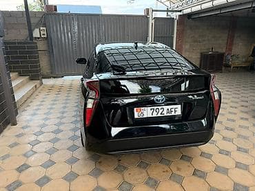 Продажа авто: Toyota Prius: 2018 г., 1.8 л, Вариатор, Гибрид, Хэтчбэк — 4