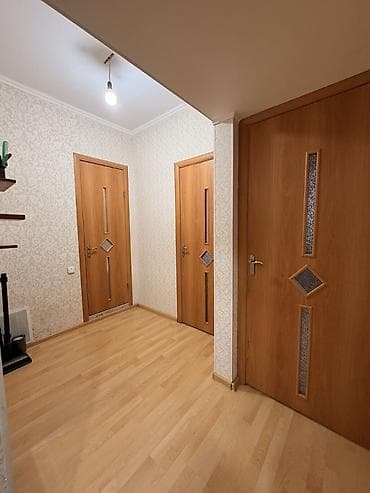 ts group: 3 комнаты, 70 м², Тунгуч мкр 106 серия, 5 этаж, Косметический ремонт — 3
