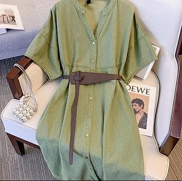 Платье-рубашка миди с коротким рукавом - Фасон: свободный прямой