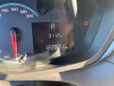 передвижные дома: Chevrolet Spark: 2018 г., 1 л, Вариатор, Бензиновая, Хэтчбэк — 8