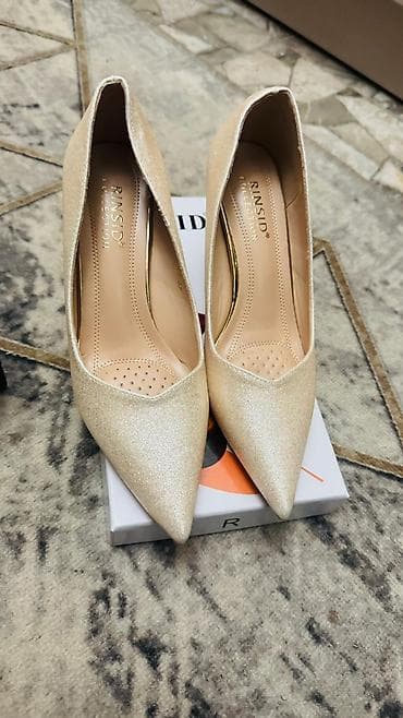rax обувь бишкек: Туфли, 37, Новый, цвет - Золотой, Бесплатная доставка — 2