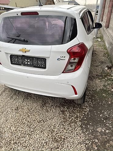 lada 2105: Chevrolet Spark: 2016 г., 1 л, Автомат, Бензин, Хэтчбэк — 5