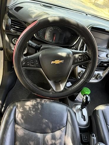ayon y: Chevrolet Spark: 2016 г., 1 л, Автомат, Бензин, Хэтчбэк — 5