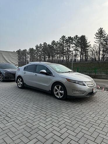 Chevrolet Volt: 2011 г., 1.4 л, Автомат, Гибрид, Хэтчбэк — 1
