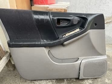 шлифовальная машинка для авто: Дверная карта Subaru 2000 г., Б/у, Оригинал, Япония — 1