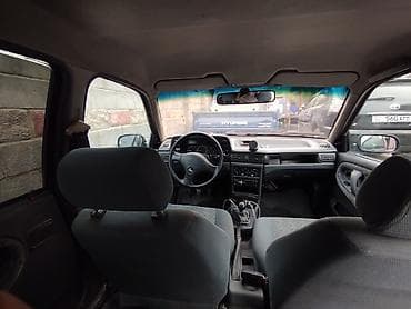 Daewoo Nexia: 2006 г., 1.5 л, Механика, Бензин, Седан