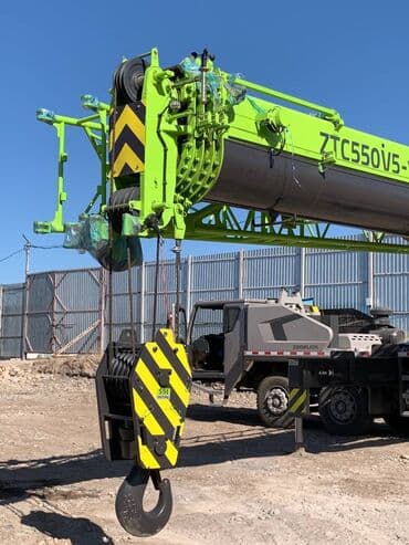 строй тачка: Автокран, Zoomlion, от 30 м — 6