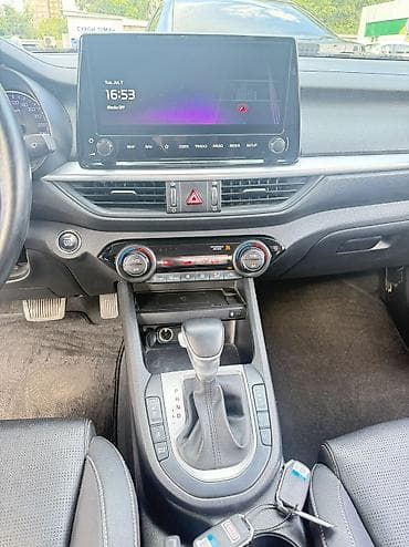 Транспорт: Kia K3: 2021 г., 1.6 л, Вариатор, Бензин, Седан — 10