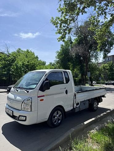 Hyundai Porter: 2022 г., 2.5 л, Типтроник, Дизель