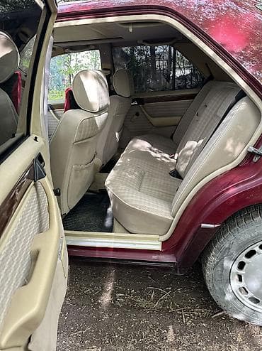 daf 95xf: Mercedes-Benz W124: 1991 г., 2 л, Ручные, Бензин, Седан — 9