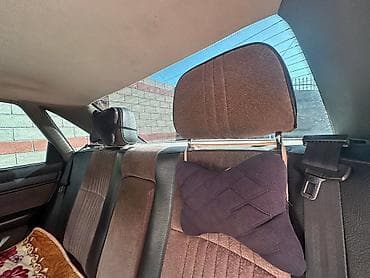 r17 26565: Audi 100: 1991 г., 2.3 л, Ручные, Бензин, Седан — 10